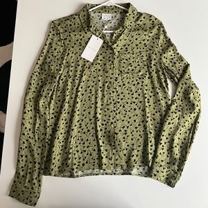 Womens long sleeve button up blouse